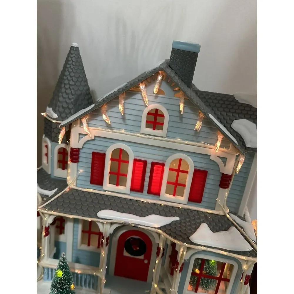 Avon Holiday Splendor‎ Lighted Fiber Optic House Christmas Village 2002